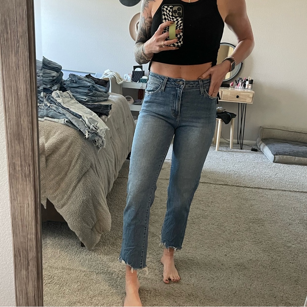 Just black denim distressed hem cropped jean